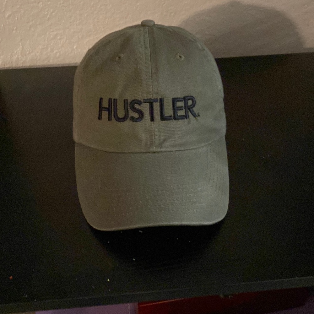 Hustler Hollywood men’s snapback hat